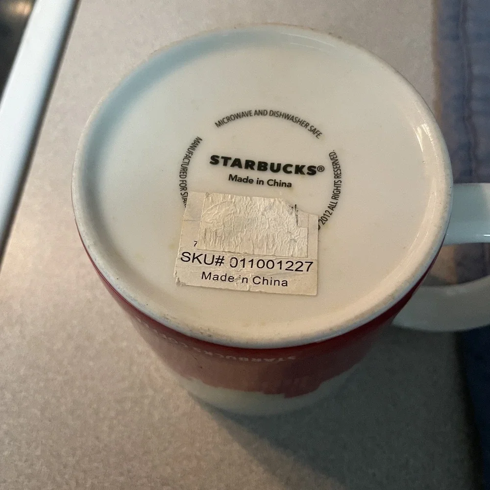 Starbucks Sharjah Rare Global Icon Series Coffee Mug Red Cream UAE 16oz 2011